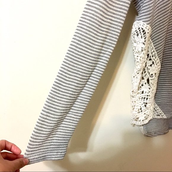 Chance or Fate Striped Top Light Grey/White M - Picture 4 of 9